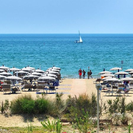 Il Tridente Camping Village Bibione Bagian luar foto