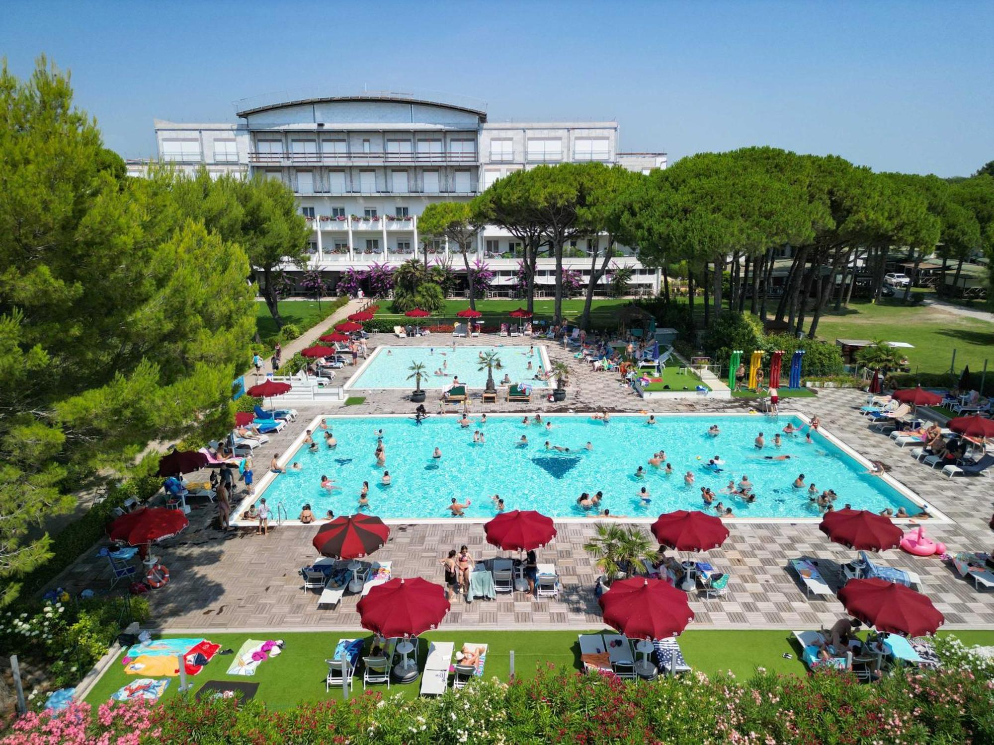 Il Tridente Camping Village Bibione Bagian luar foto
