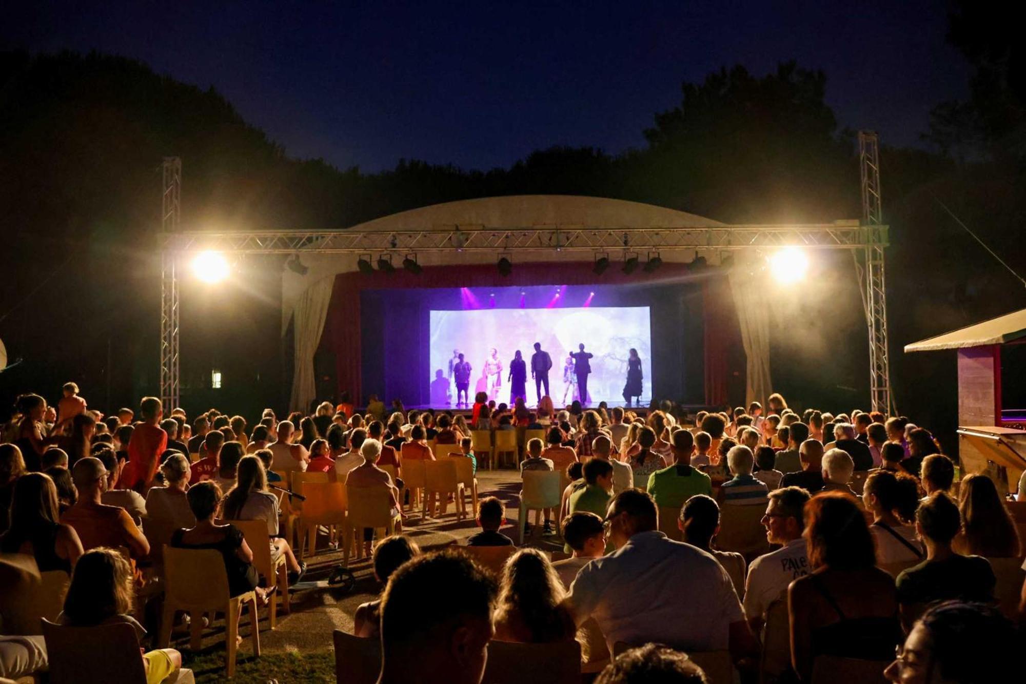 Il Tridente Camping Village Bibione Bagian luar foto