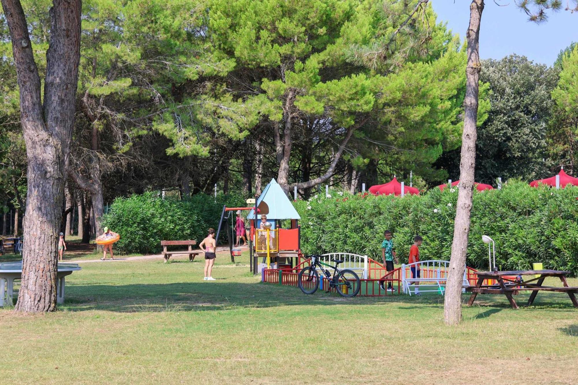 Il Tridente Camping Village Bibione Bagian luar foto