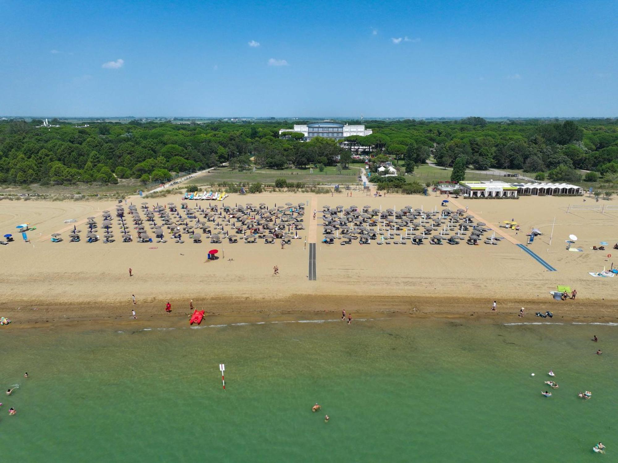 Il Tridente Camping Village Bibione Bagian luar foto
